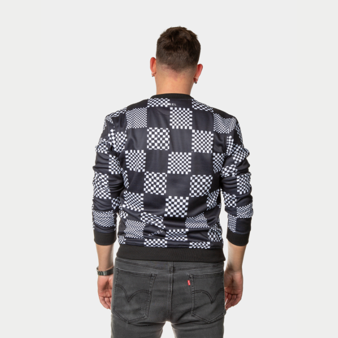 Sweater de cuadros blanco y negro