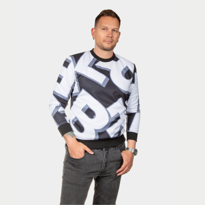 Sweater con letras Lebrel