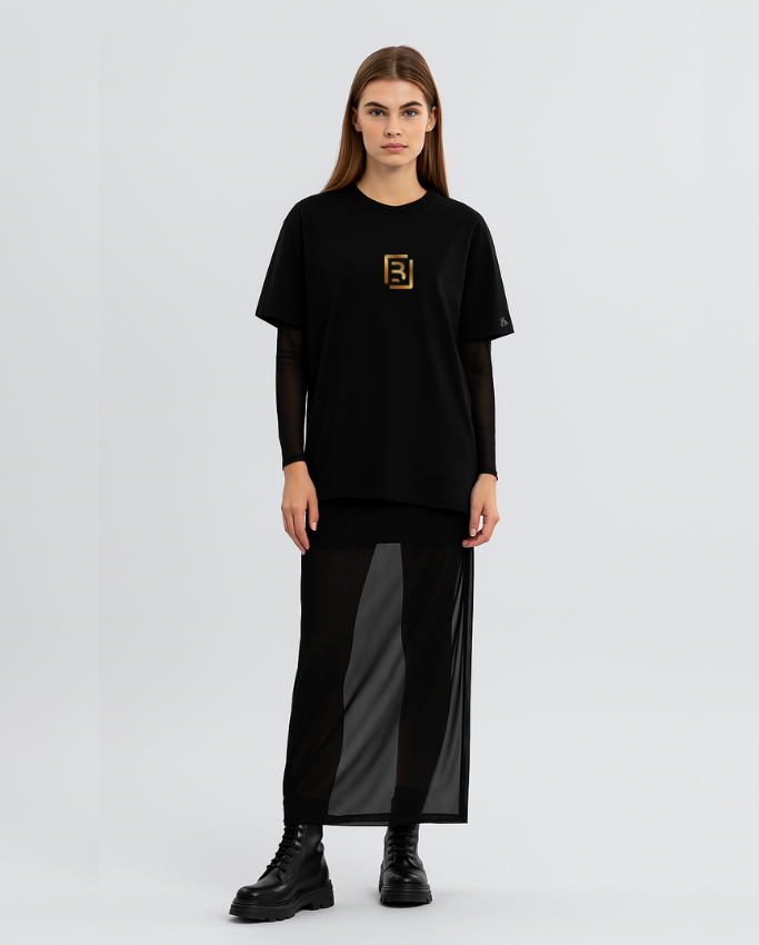 Camiseta Oversize Negra – Monograma Golden