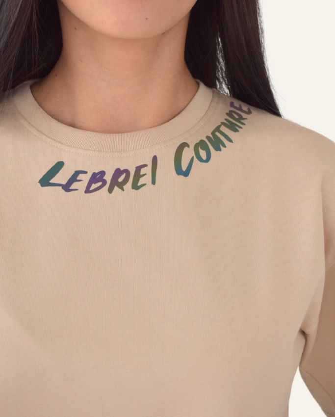 Camiseta Oversize Beige – Lebrel Couture Reflectivo