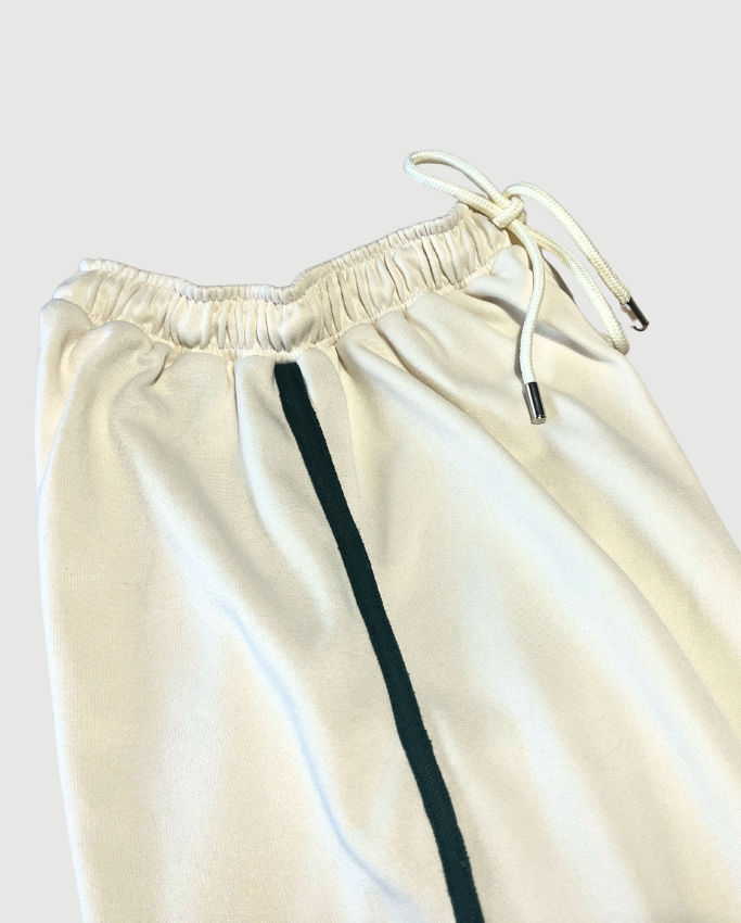 Set Lujo Deportivo Mujer Crema