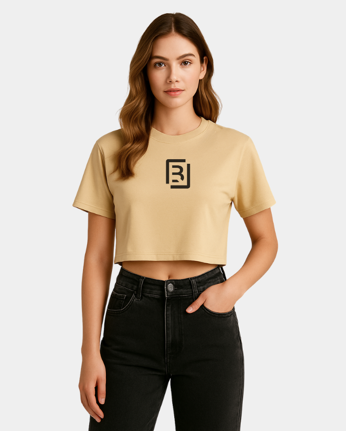 Croptop Oversize Beige – Monograma Negro